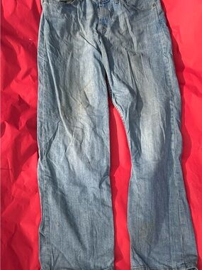 Wrangler 33x32 Light Wash Straight-Leg Jeans